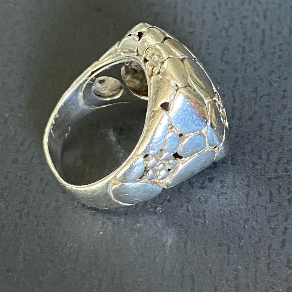 Pretty Sterling Silver Ring - image 8